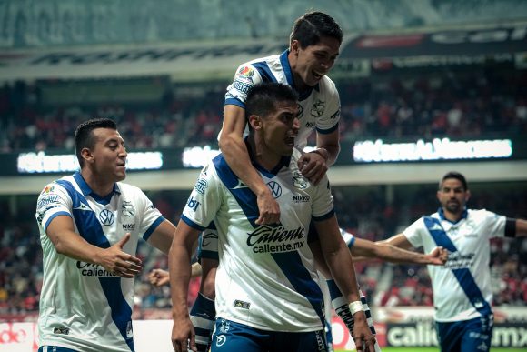 El Puebla venció al Toluca y se mantiene con opciones de Repesca