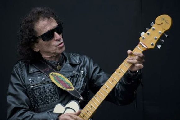 F8MTVIoWcAAocj8 Gana Alex Lora batalla legal contra la Federación Mexicana por el nombre de “El Tri”