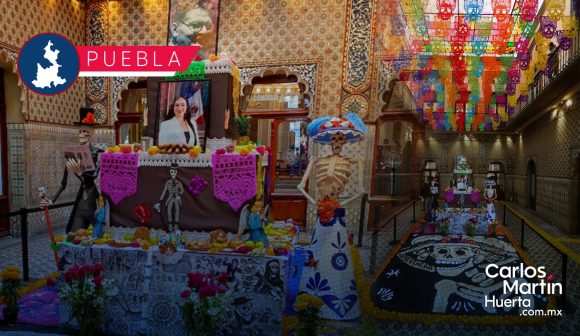 Impresionante ofrenda en el Congreso de Puebla; conócela