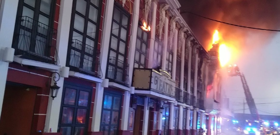 Incendio en discoteca en Murcia, España, deja 13 muertos