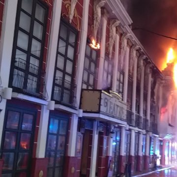 Incendio en discoteca en Murcia, España, deja 13 muertos