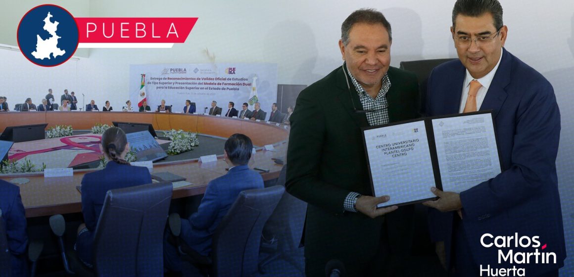 Gobierno de Puebla entrega Reconocimientos de Validez Oficial de Estudios