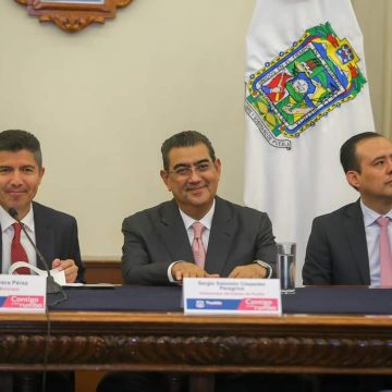Trabajar en unidad y desarrollo por Puebla y no distraerse en el futuro, pide el Gobernador de Puebla