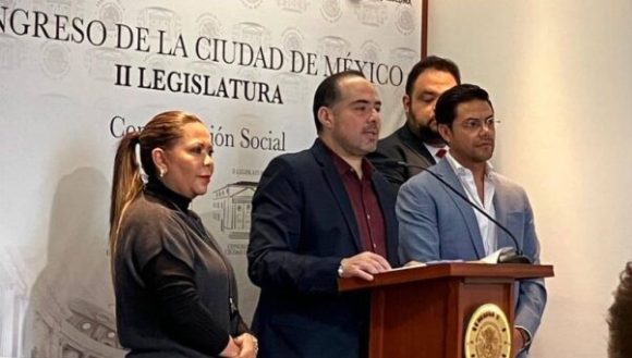 giles Jesús Giles se va del PAN y se suma al equipo de Claudia Sheinbaum