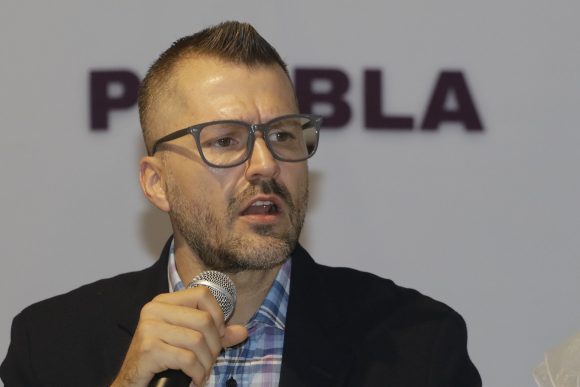 El próximo 3 de noviembre,  Marcelo Ebrard  definirá si se mantiene en Morena