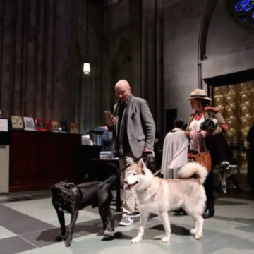 Mascotas son bendecidas en la catedral de Nueva York