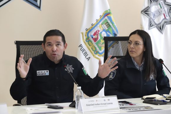 Un total de 5 policías heridos dejó el bloqueo en la federal Puebla – México