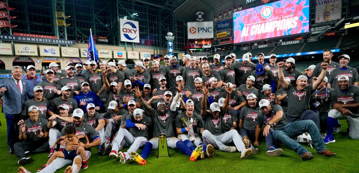 Los Rangers apalearon a los Astros y toman el boleto a la Serie Mundial