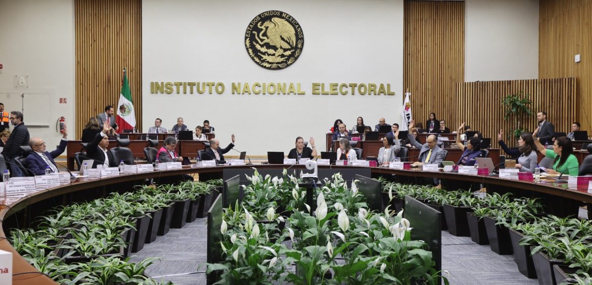 Ajusta INE fechas de inicio y fin de precampañas del Proceso Electoral Federal 2023-2024
