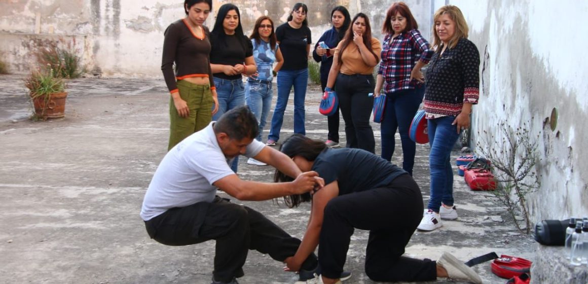 Realiza Congreso del Estado segundo taller de defensa personal para trabajadoras del Poder Legislativo