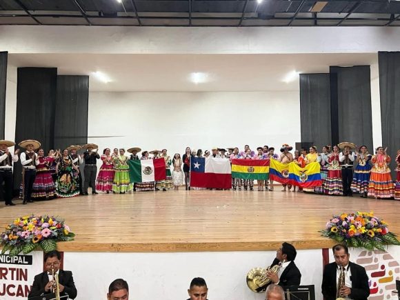 Reciben a Colombia, Chile, Ecuador y Bolivia en Festival Folklore “Viva la Danza” en Texmelucan