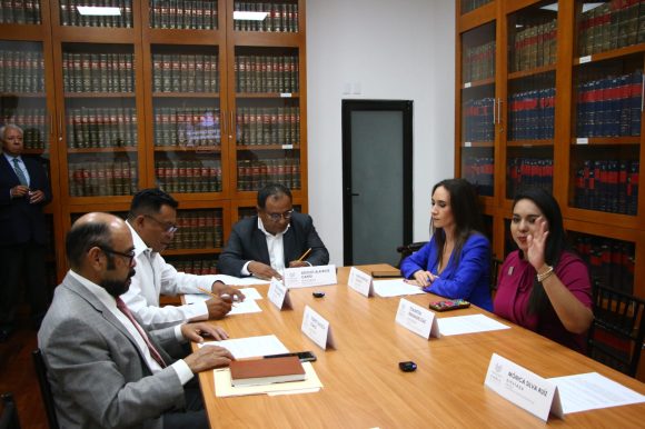 Aprueba Comisión del Congreso exhorto para regular y reforzar la vigilancia en mercados municipales