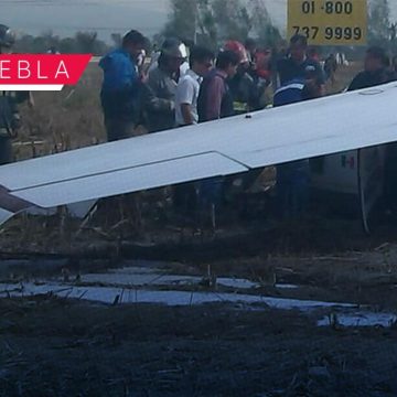 Dos heridos, piloto y alumno, tras caer avioneta en Huejotzingo
