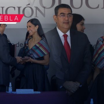 Entregan medalla “Carmen Serdán” a la bailarina Elisa Carrillo en Puebla