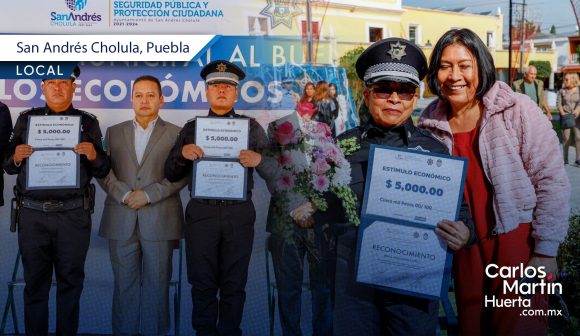 Portada Entregan estímulos fiscales a buenos policías en San Andrés Cholula CMH Entregan estímulos fiscales a buenos policías en San Andrés Cholula