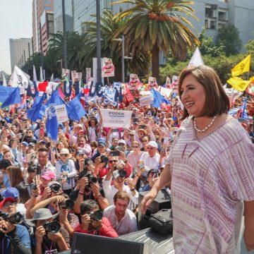 Xóchitl Gálvez se registra como precandidata del PRD a la presidencia