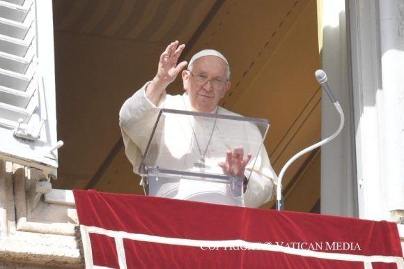 Papa Francisco pide un alto al fuego en Gaza