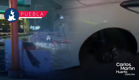 Roban las cuatro llantas a vehículo en Vía Atlixcáyotl