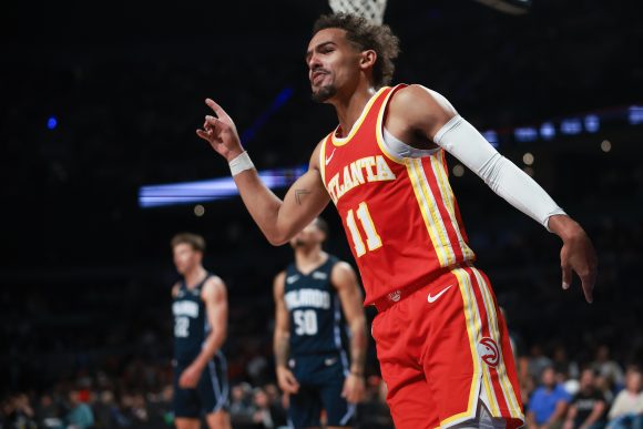 Trae Young brilló en el triunfo de los Halcones de Atlanta en México