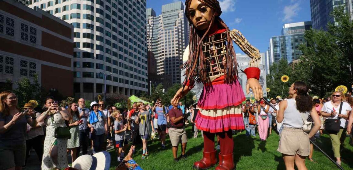La Pequeña Amal, símbolo mundial de los derechos humanos de la niñez, estará en México
