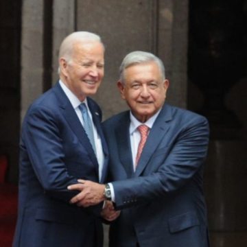 Biden y AMLO hablan por teléfono sobre desafíos en la frontera