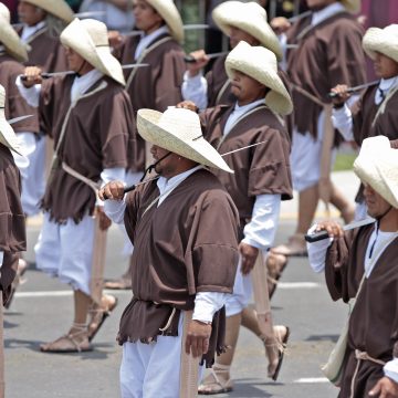 En Puebla, 24 planteles educativos participarán en desfile del 20 de noviembre: SEP