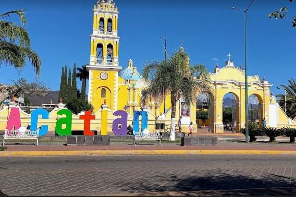 Encuentran sin vida a una maestra en su domicilio en Acatlán
