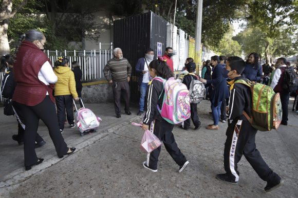 Iniciará horario de invierno en escuelas poblanas: SEP