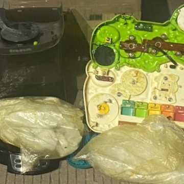 En Sinaloa, Guardia Nacional asegura paquetes con aparente droga ocultos en juguete didáctico y cafetera