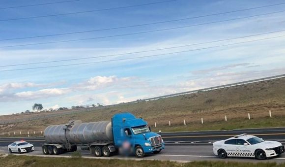 En Puebla, Guardia Nacional recupera 40 mil litros de hidrocarburo de aparente procedencia ilícita