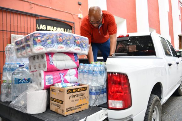 thumbnail_V3 Manda Salud tercera entrega de apoyos para damnificados de Guerrero