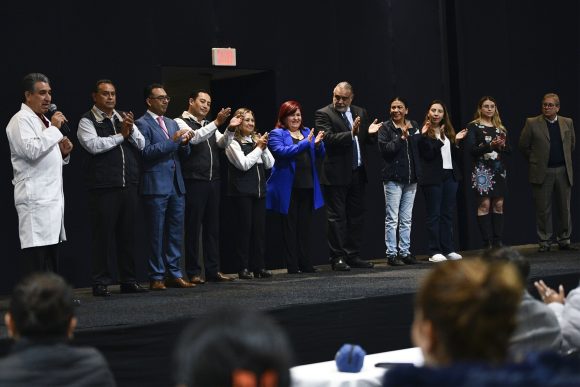thumbnail_fotos IMSS-BIENESTAR 7 Entregan bases laborales a los primeros mil 435 médicos y paramédicos para el IMSS–Bienestar en Puebla