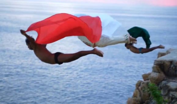 Clavadistas de Acapulco regresan a la Quebrada tras huracán Otis Clavadistas de Acapulco regresan a la Quebrada tras huracán Otis