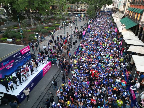 Casi 3 mil personas corrieron el Medio Maratón de Puebla capital