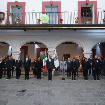 Céspedes Peregrina encabezó ceremonia del quinto aniversario luctuoso de los exgobernadores Martha Erika Alonso y Rafael Moreno Valle