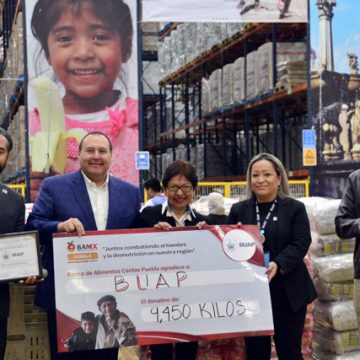 La BUAP entrega al Banco de Alimentos Cáritas Puebla lo recaudado en la campaña “Decisión es Compartir BUAP 2023”