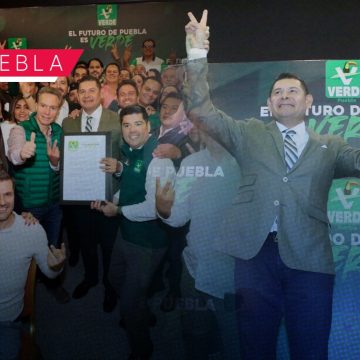 Alejandro Armenta recibe constancia del Partido Verde como Coordinador de Defensa de la 4T en Puebla