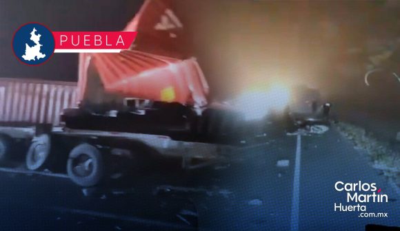 Muere chofer tras choque entre camiones de carga en la Amozoc-Perote