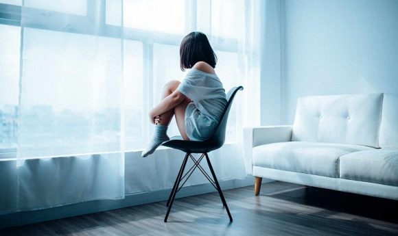 El suicidio en jovenes-min Dos mujeres ponen fin a su vida durante la Navidad