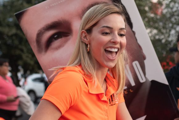 Mariana Rodríguez se registra para la alcaldía de Monterrey por MC   