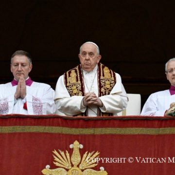 Papa Francisco pide fin de las guerras en su mensaje de Navidad
