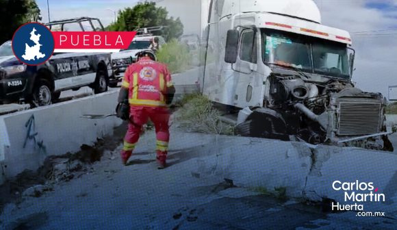 Persecución tráiler - Periférico Ecológico Recuperan tráiler robado tras persecución sobre Periférico Ecológico