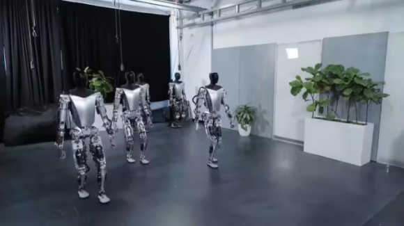 Robot de Tesla ataca a ingeniero en Giga Texas