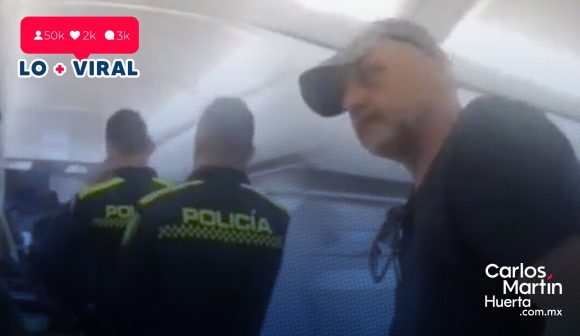 (VIDEO) Turista ebrio golpea a policías en un avión en Barranquilla