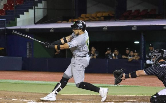 Los Pericos aseguraron el regreso de Cristhian Adames para la campaña del 2024