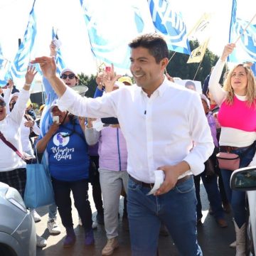 La unión hace la fuerza para dar lucha por Puebla: Lalo Rivera