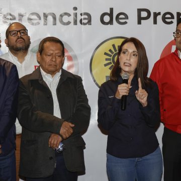 El PAN, PRI, PRD y PSI formalizan su alianza “Mejor rumbo para Puebla”