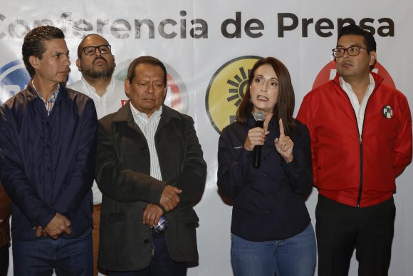 El PAN, PRI, PRD y PSI formalizan su alianza “Mejor rumbo para Puebla”