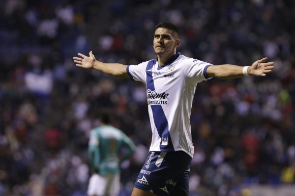El delantero Guillermo Martínez deja al Puebla