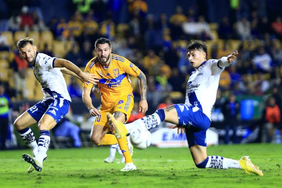 Puebla fuera del Apertura 2023 al perder por 3-0 contra Tigres